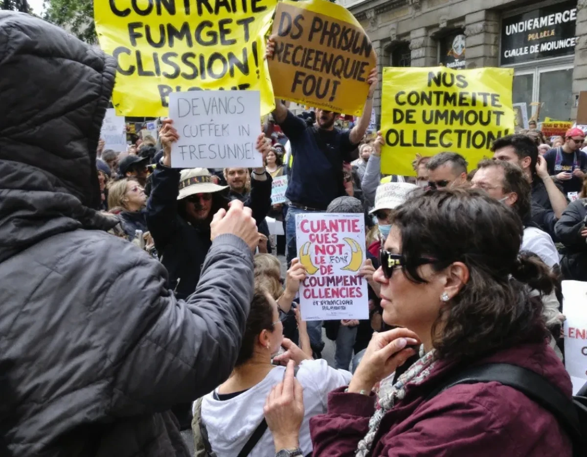 La contrainte syndicale : Enjeux juridiques et sociaux de l'adhésion forcée